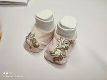 Carica l'immagine nel visualizzatore di Gallery, Cappellino e babbucce Grace